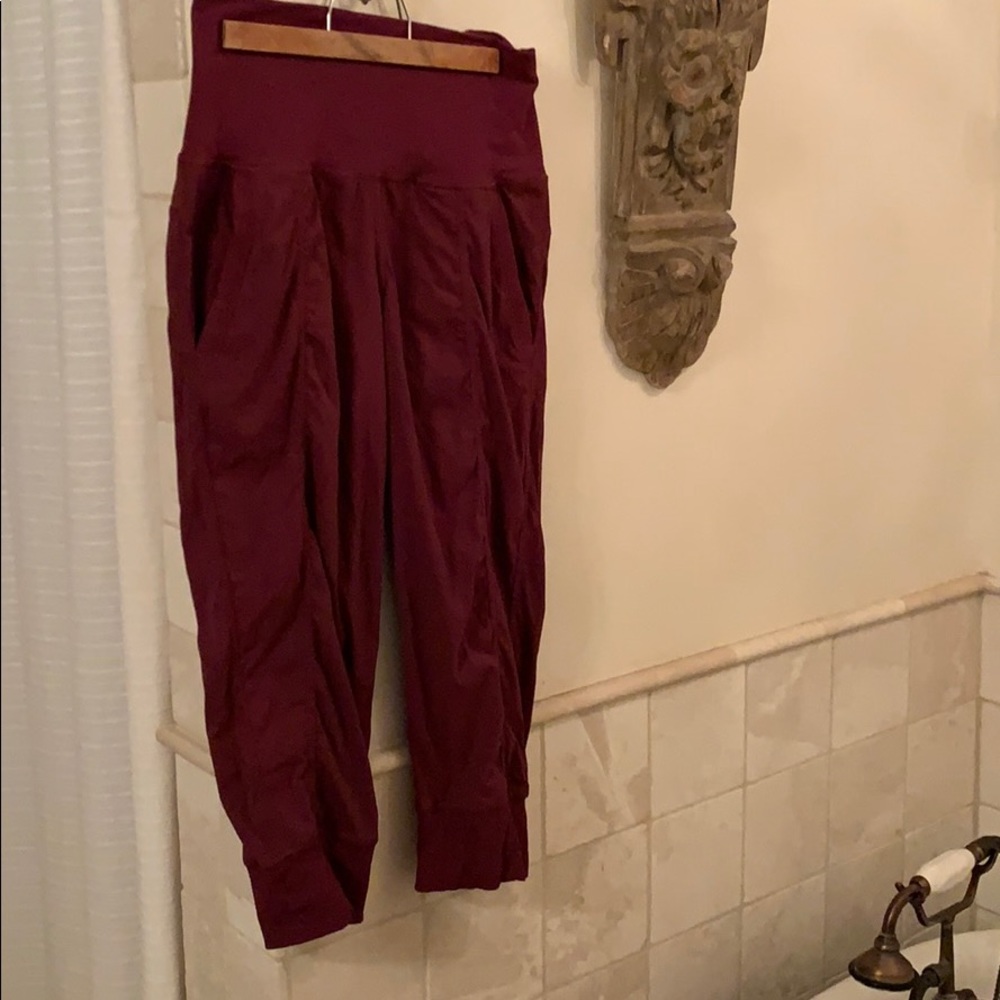 Lululemon pants sz6
